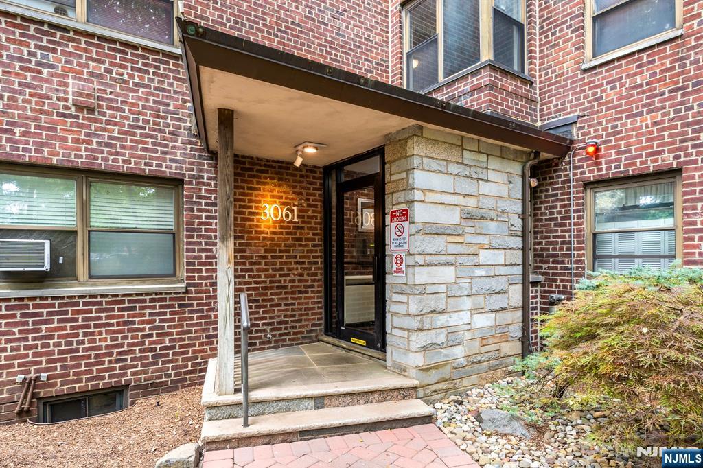 Nicely maintained, clean and bright 1 Bedroom in move in condition. This unit is located on the 3rd floor. The monthly maintenance fee is $631.18 which includes taxes/heat/and hot water - Plus high-speed internet package $55. =$693.18. Parking permit $13 a month per car. Linwood Park/1170 Apartment corp. Board requires Credit report, last 2 years tax returns, recent paystubs and Bank statement. Also required 20% down and 3:1 income to debt ratio. Subject to Board approval. Very desirable location with NJ Transit bus, Parks, Restaurants, Linwood Plaza Shopping Center, GWB and all major highways nearby.