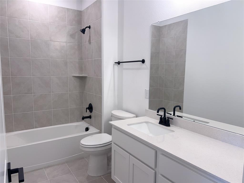 Lexington Estate Ph 1 - Residential Lease