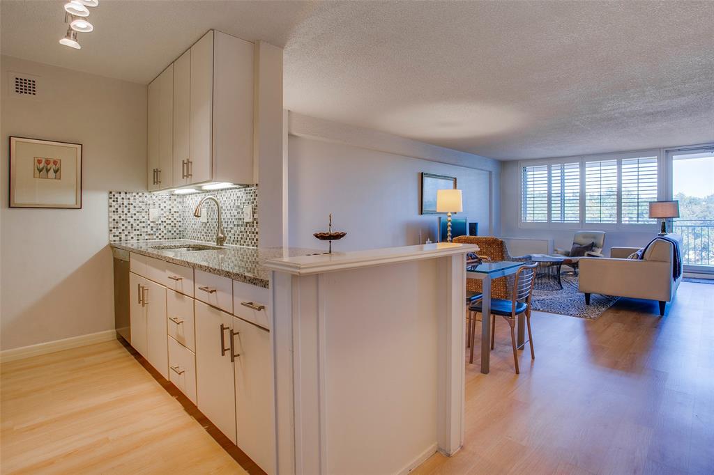 Twenty-One Turtle Creek Condos - Residential