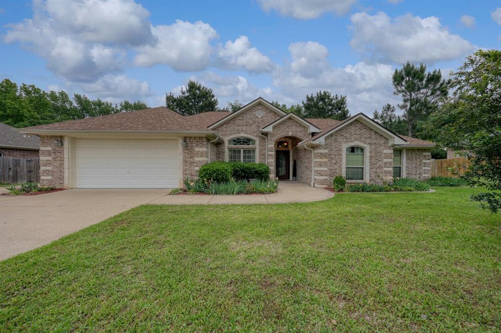 Located on a quiet cul-de-sac street in an established Lindale neighborhood, this well-maintained single-story home offers 4 bedrooms, 2 bathrooms, and approximately 2,175 square feet of comfortable living space. Designed with a functional open-concept floor plan, the home connects the kitchen, dining, and main living area to support both everyday living and easy entertaining. Built by Heritage Builders you can count on quality construction. Foam insulation adds to the homes energy efficiency and the whole home generator is a great comfort during power outages.

The kitchen features ample cabinetry, generous counter space, and a practical layout that opens to the main living area, creating a seamless flow ideal for gatherings. The split-bedroom floor plan enhances privacy, with the primary suite positioned as a quiet retreat featuring an en-suite bath and spacious closet. Three additional bedrooms provide flexibility for a home office, guest rooms, or multi-use spaces.

Natural light fills the interior, highlighting the home’s warm and inviting feel. Additional features include ceiling fans, storage space, and a two-car attached garage for convenience and functionality.

The property is located in a low-traffic residential setting close to Lindale schools, shopping, dining, and everyday conveniences, offering a balance of comfort and accessibility in East Texas living. No neighbors behind you leaving you privacy and serenity. The property also has RV parking and a storage building.

A thoughtfully designed home featuring open concept living, split bedroom layout, cul-de-sac location, and flexible spaces, ready for its next owner.