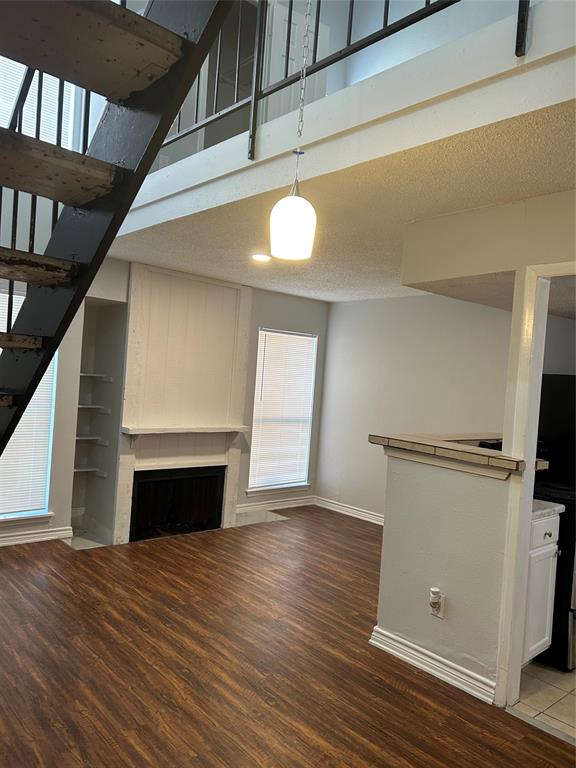 Lofts Condo - Residential