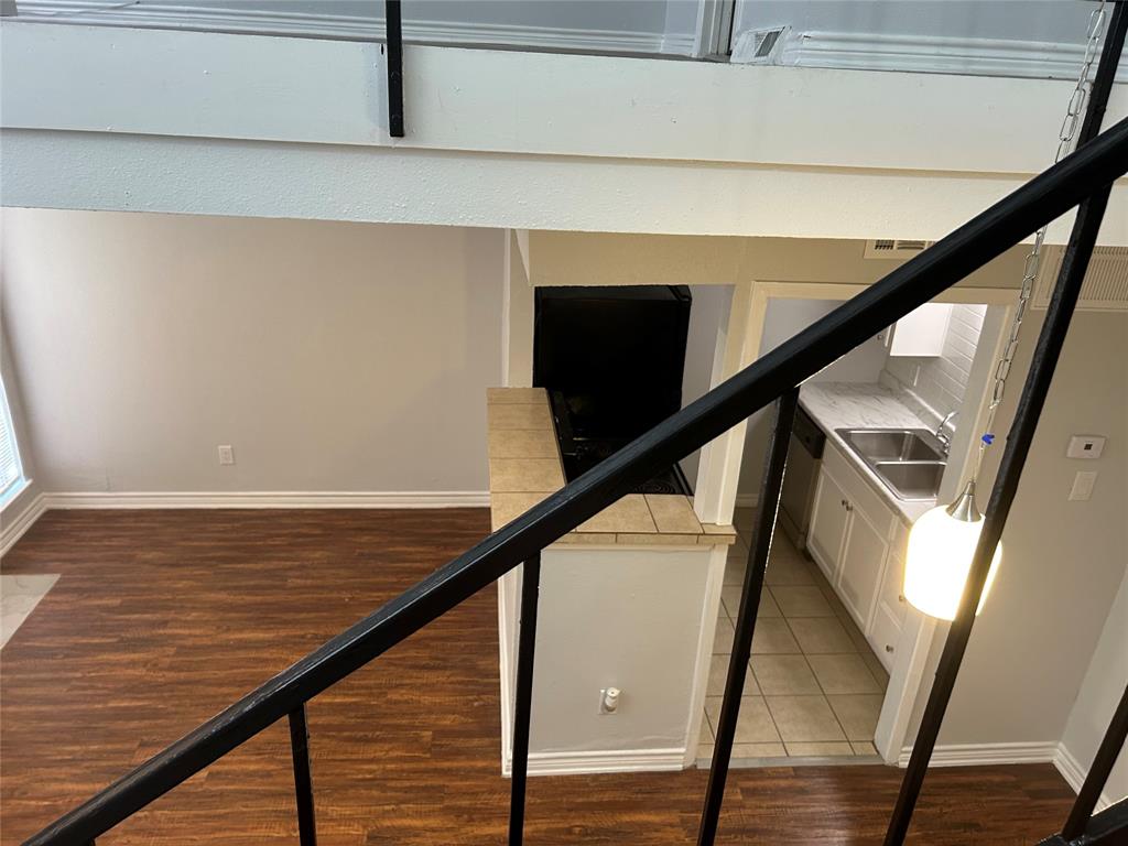 Lofts Condo - Residential