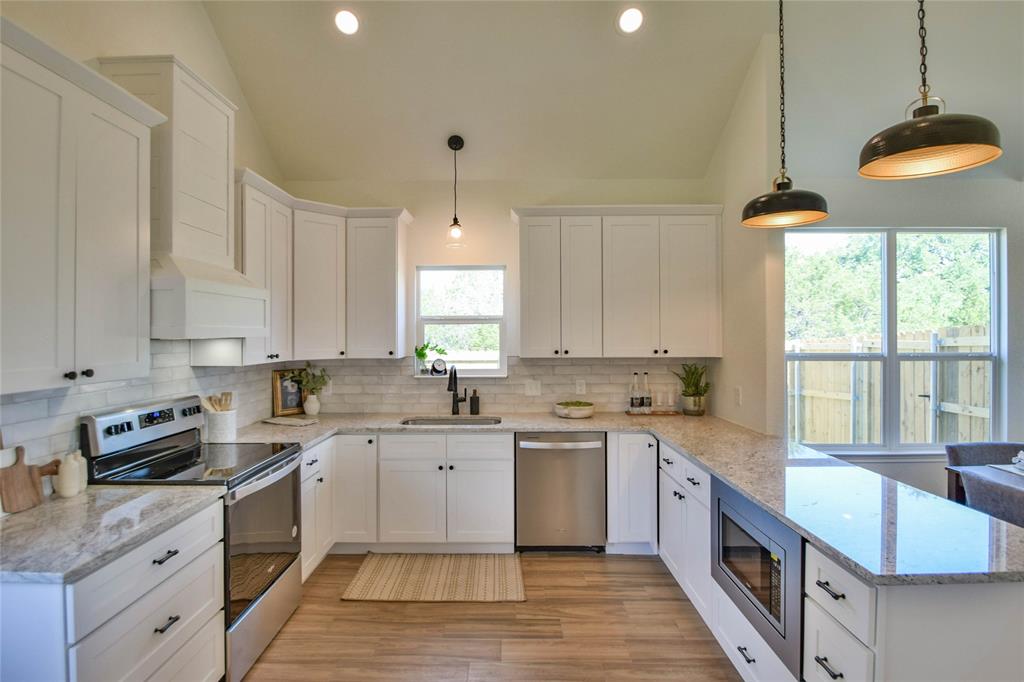 Canyon Creek III - Residential