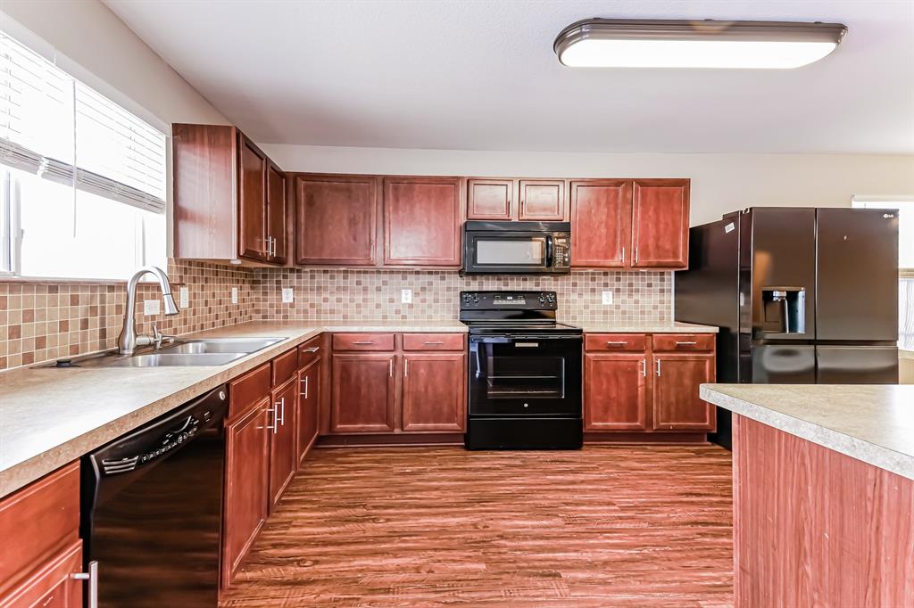 Mustang Creek Ph 2 - Residential Lease