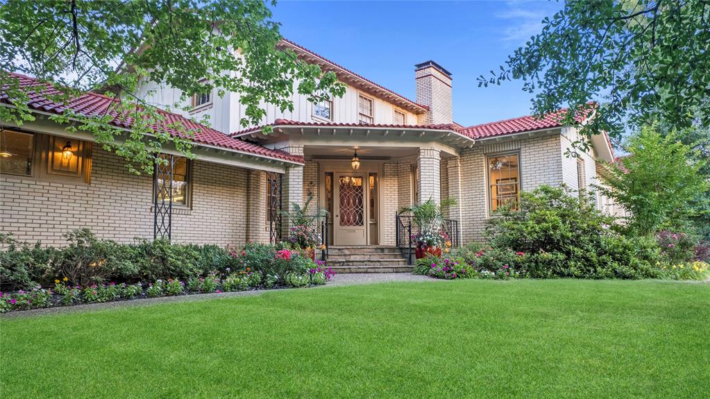 Longhaven is one of Mineola’s most distinguished country estates. Built in 1941, this Mediterranean inspired lakeside residence sits on 26 acres and has been sensitively refined to celebrate its rich history, architectural character and timeless glamour. Filled with an abundance of natural light and designed for effortless entertaining, Longhaven pairs refined interiors with the serenity of a private lakeside setting, all within easy access of the amenities in Mineola.

The main house with manicured gardens and sweeping lawns overlooks the pool and private spring-fed lake which are framed by mature pine, oak and southern magnolia trees. A sunroom opens to the pool terrace with lawns descending gently to the water's edge. The principal suite is ideally located on the first floor and benefits from direct access to the sunroom for morning coffee with a view. A handsome wood-panelled office with built-ins is located at the front of the home. Three bedrooms and two full bathrooms are located on the second floor with one boasting a balcony overlooking the pool and lake. The basement is designed for family fun with a generous game room (or fifth bedroom) and a vintage styled diner and wet bar area. A studio apartment with a private entrance is above the three-car garage and includes a kitchenette, living room, sleeping area and full bath. Throughout the home, thoughtful renovations honour its heritage, preserving original hardwood floors, period fixtures, classic tilework and decorative details that define Longhaven’s enduring style.

At the lake, a charming cabin provides an inviting private retreat, complete with an oversized bedroom, bathroom, kitchen, fireplace and large screened-in porch. An additional updated 2 bed 2 bath, single-level guest cottage with an expansive deck and hot tub offers comfortable accommodations for a caretaker, family or friends. Additional estate buildings include a substantial four-bay workshop and horse barn with several fenced pastures.