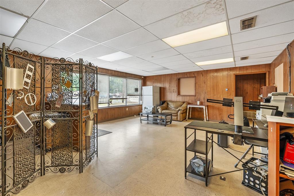 Southpoint Ind. Park - Commercial Sale