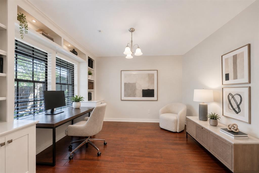 Hillcrest Villa Condos - Residential