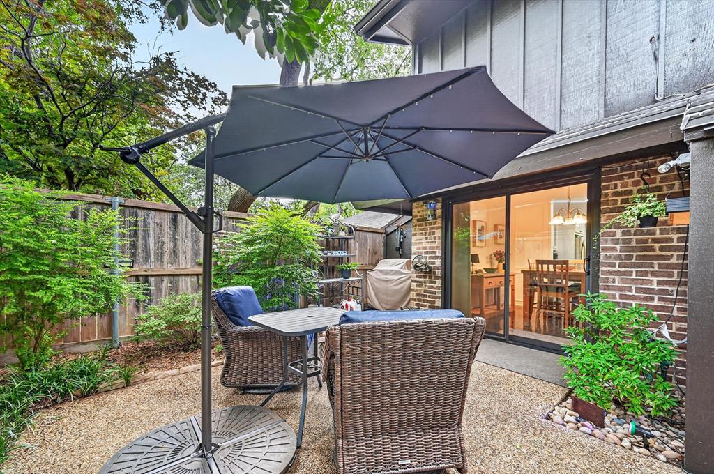 Hillcrest Villa Condos - Residential