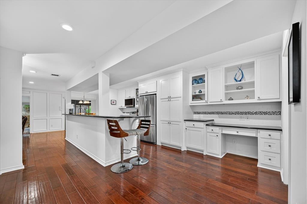 Hillcrest Villa Condos - Residential