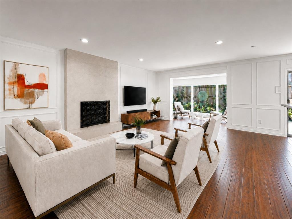 Hillcrest Villa Condos - Residential