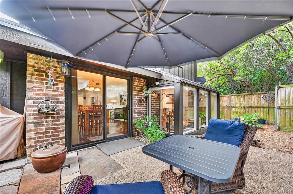 Hillcrest Villa Condos - Residential