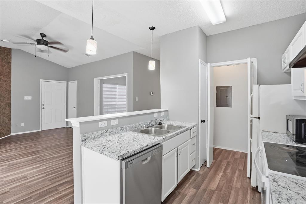 Oaks On The Ridge Condo - Residential