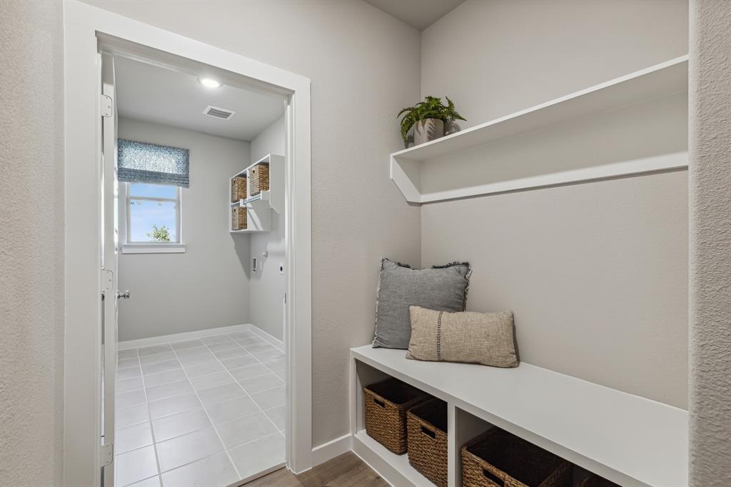 Elevon - Residential