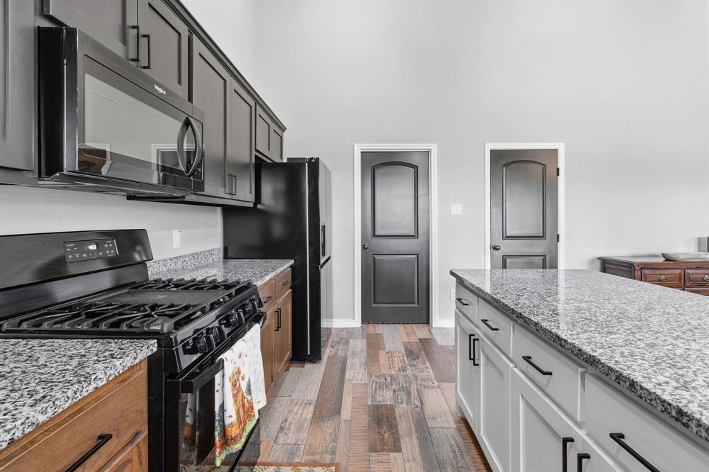 Silver Lakes Ranch - Residential