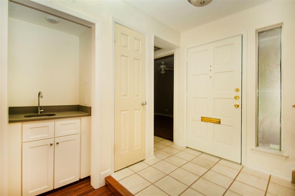 Country Place Twnhs 01 - Residential Lease
