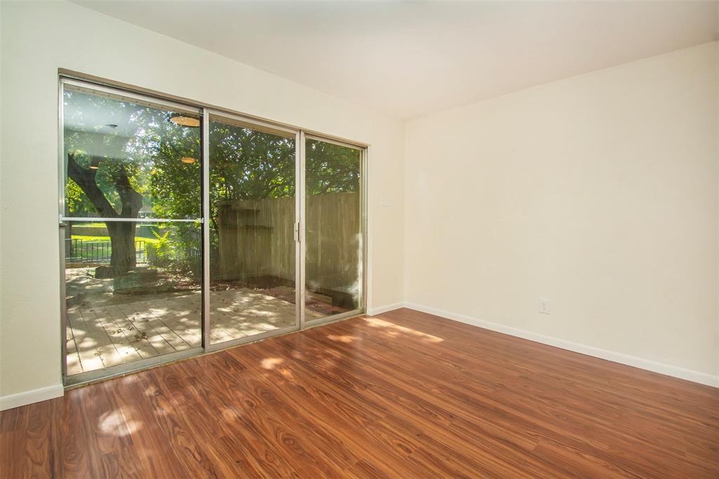 Country Place Twnhs 01 - Residential Lease