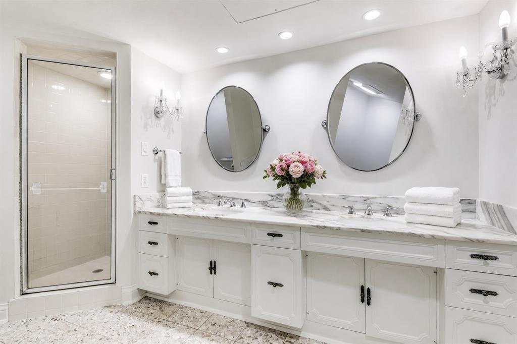 Imperial House Condo - Residential