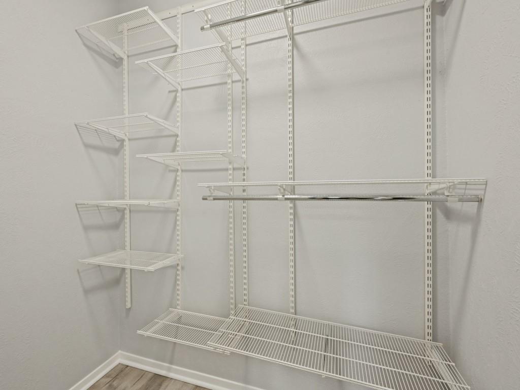 Chasewood Oaks Condo - Residential