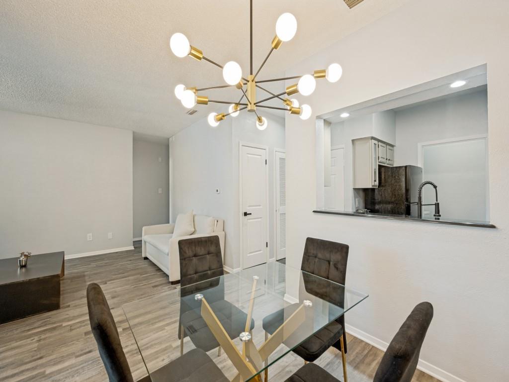 Chasewood Oaks Condo - Residential