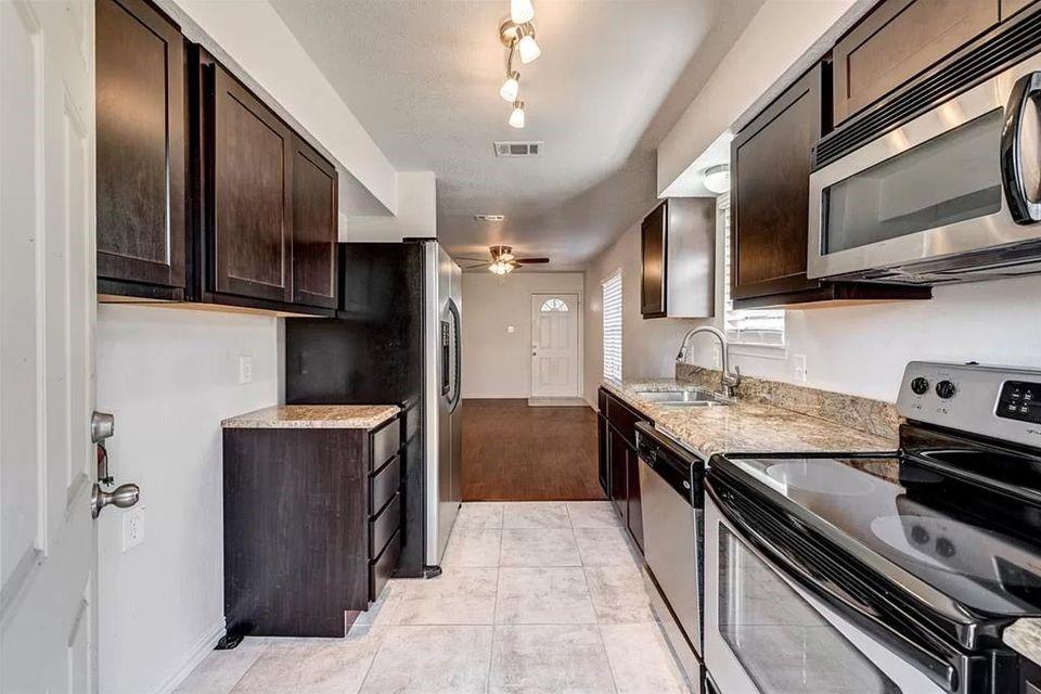 Frisco Heights Add - Residential Lease