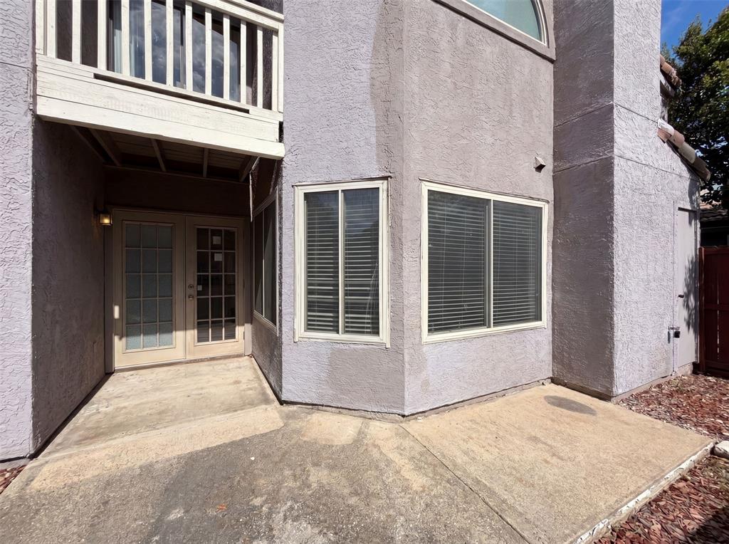 Villas Condo At Pkwy Village - Residential
