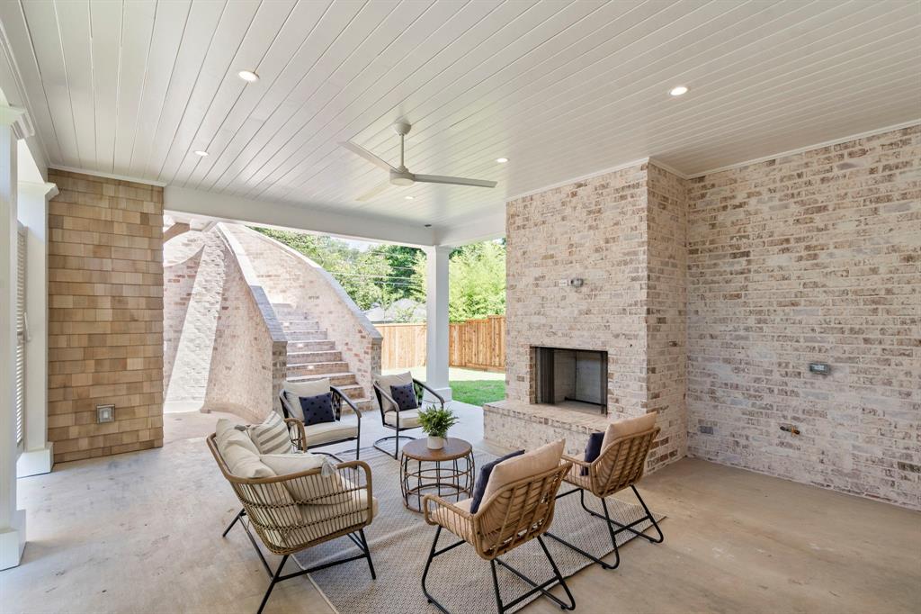 LAKE RIDGE ESTATES 1ST INST - Residential