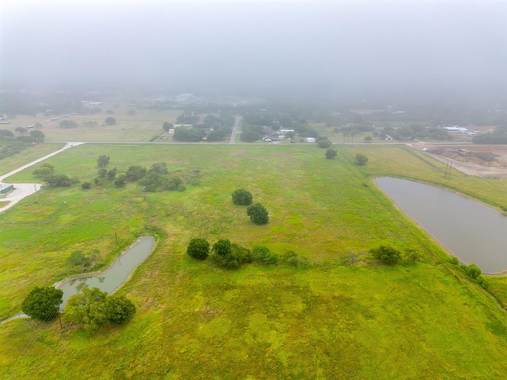 COUNTRY OAKS - Commercial Sale