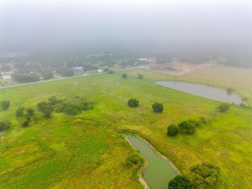 COUNTRY OAKS - Commercial Sale