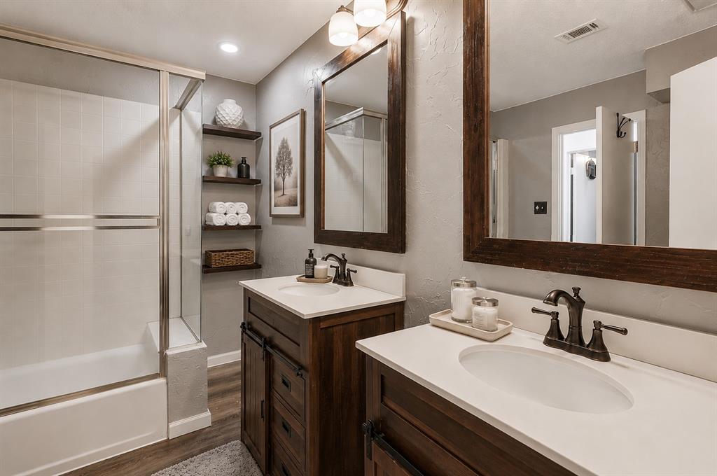 Cloisters Condo The - Residential