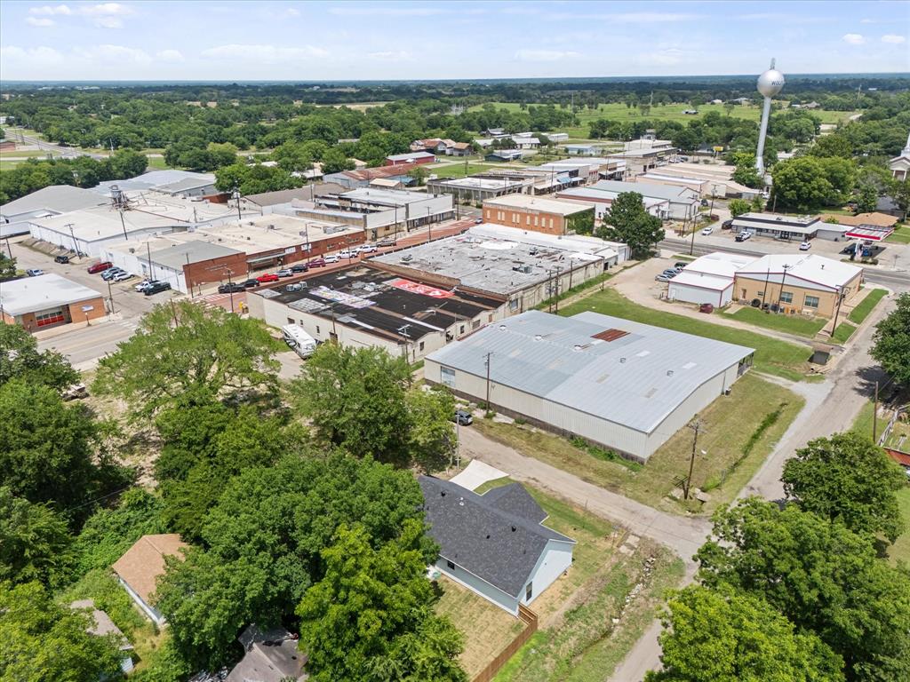 Orig Town Of Wolfe City - Residential