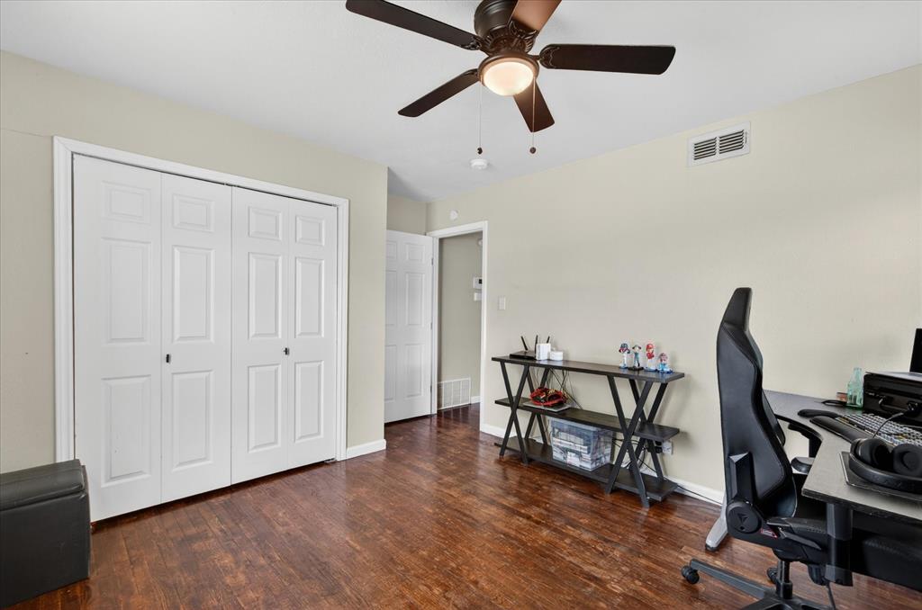 Crestmoor Park - Residential