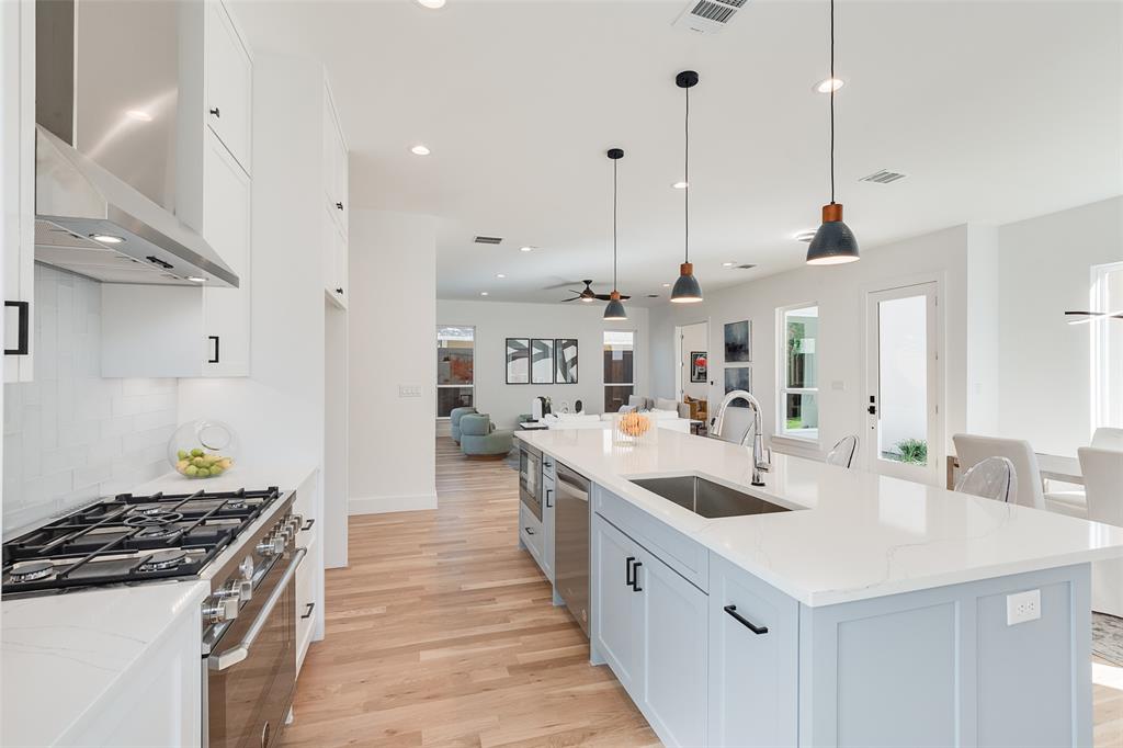 Lakewood Heights - Residential Lease