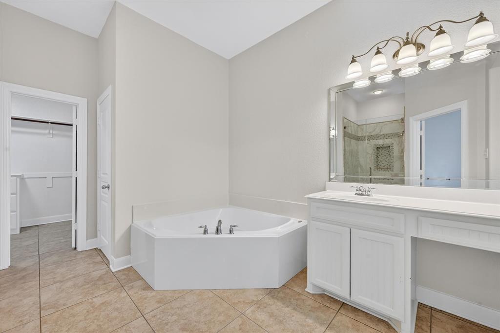 Preston Lakes - Residential