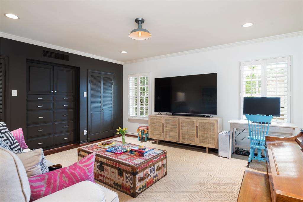 NORTHBROOK ESTATES - Residential