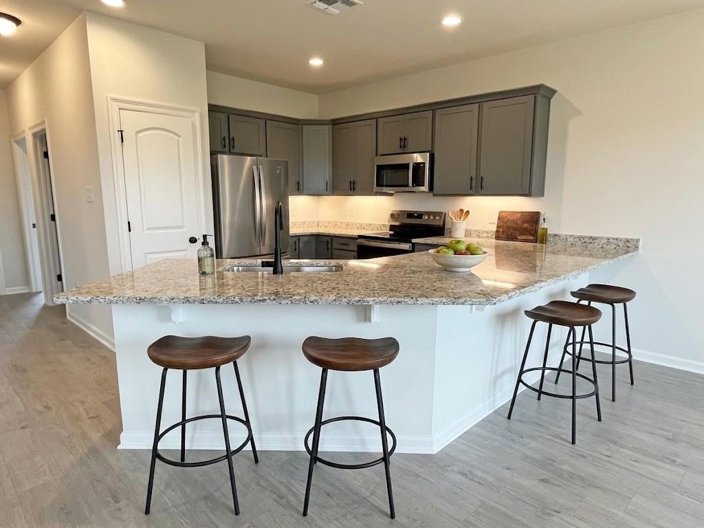 LEGACY POINTE - Residential