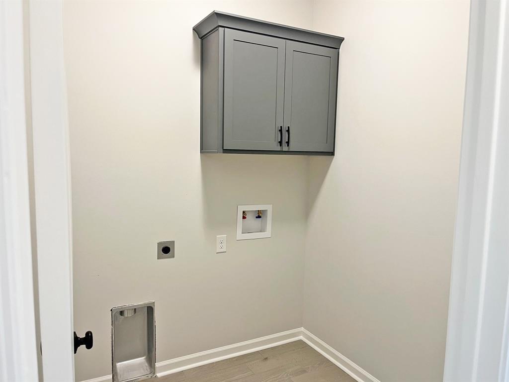 LEGACY POINTE - Residential