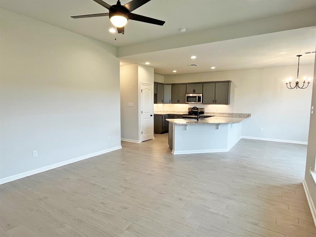 LEGACY POINTE - Residential