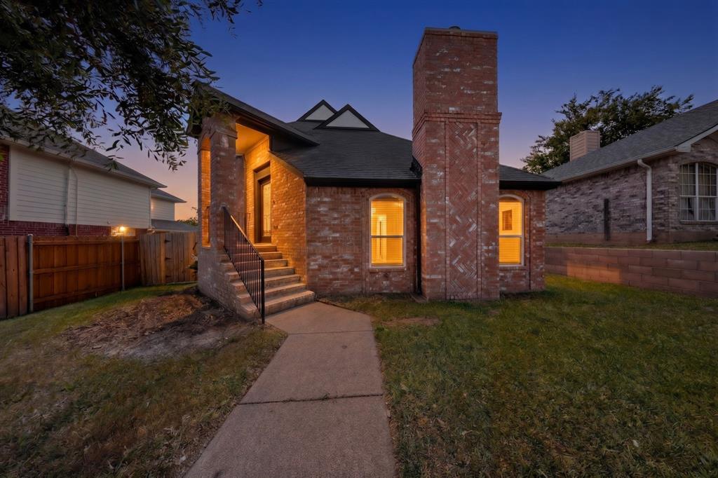 Tucked within an established Balch Springs neighborhood, this beautifully remodeled 3-bedroom, 2.5-bath home features modern updates and a warm, inviting feel. The living room features soaring ceilings that create a bright and airy atmosphere, while the freshly painted interior and thoughtful updates offer a clean, refreshed feel throughout. The quaint kitchen includes updated fixtures and the dining area. Upstairs, the private primary suite provides a peaceful retreat with a walk-in closet and en-suite bath, while two additional bedrooms offer flexibility for family, guests, or a home office. Conveniently located near shopping, dining, and major highways, this move-in-ready home is ready to welcome its new owners.