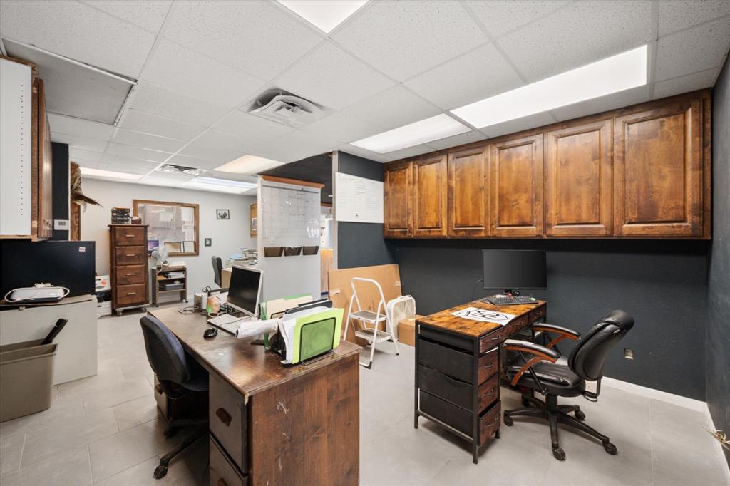 Corsicana - Commercial Sale