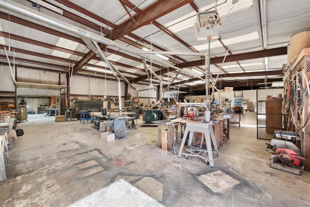 Corsicana - Commercial Sale