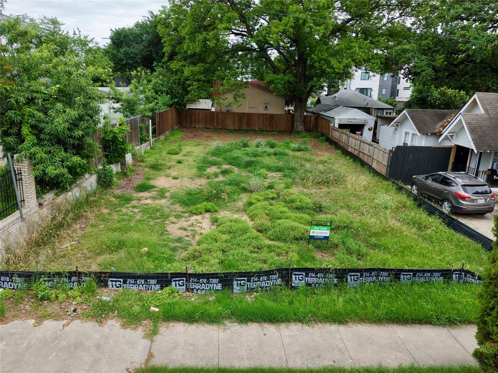 Clifton Place 02 - Land
