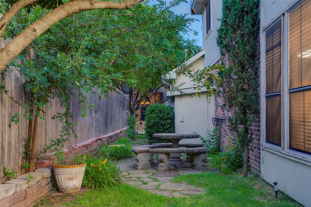 Carriage Gate Add - Residential