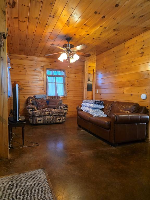 (BORSW) BONHAM RURAL SOUTHWEST - Residential