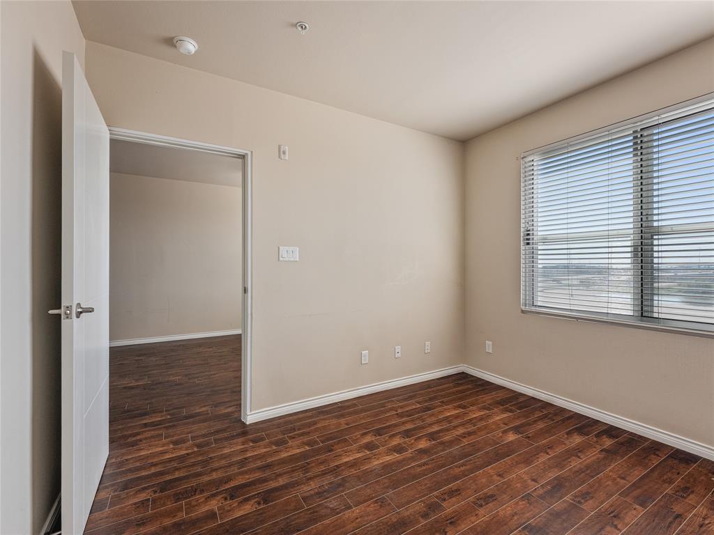 1100 Trinity Mills Condo - Residential