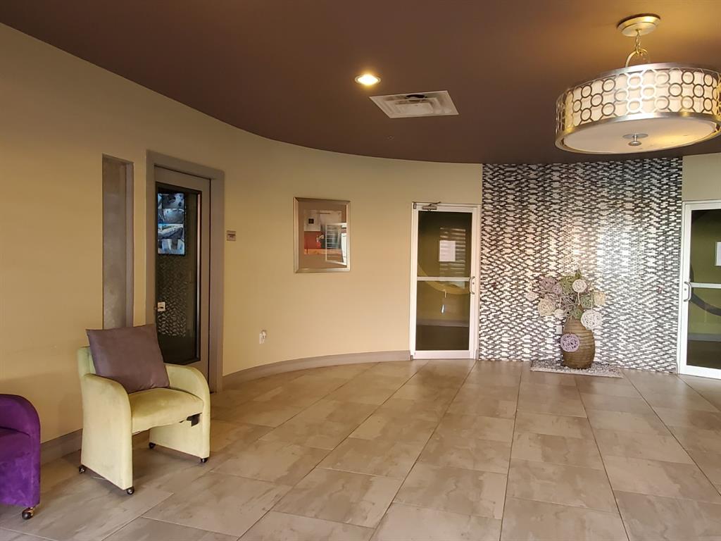 1100 Trinity Mills Condo - Residential