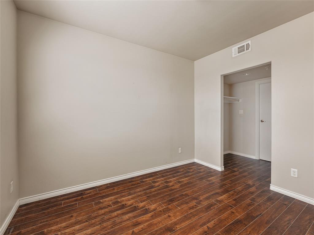 1100 Trinity Mills Condo - Residential