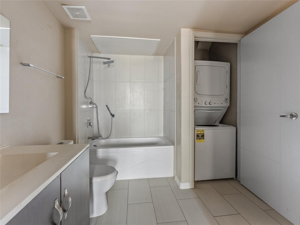 1100 Trinity Mills Condo - Residential