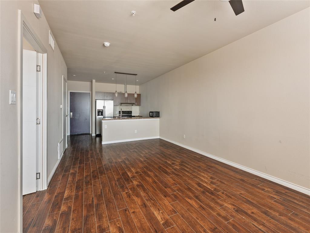 1100 Trinity Mills Condo - Residential