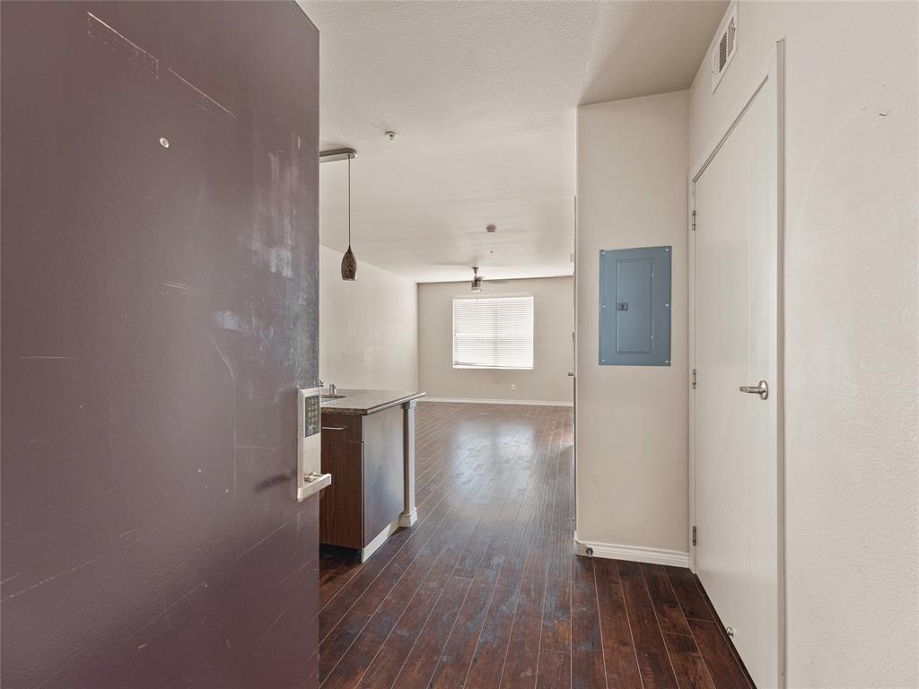 1100 Trinity Mills Condo - Residential