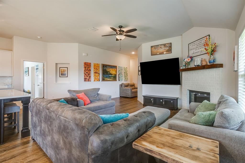 Mountain Vly Lake Ph 4 - Residential